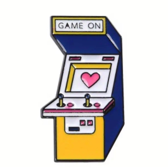 Jewelry - Retro Arcade Game On Heart Enamel Pin Badge Gift for Gamers